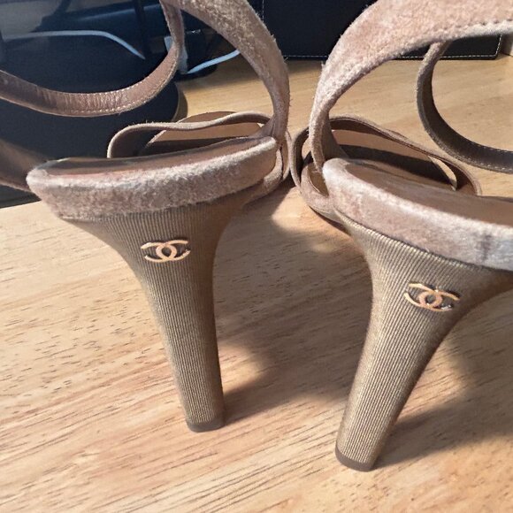Authentic Womens Chanel Tan Suede Strappy Ankle Strap Heels 41 US/10 - Picture 13 of 14